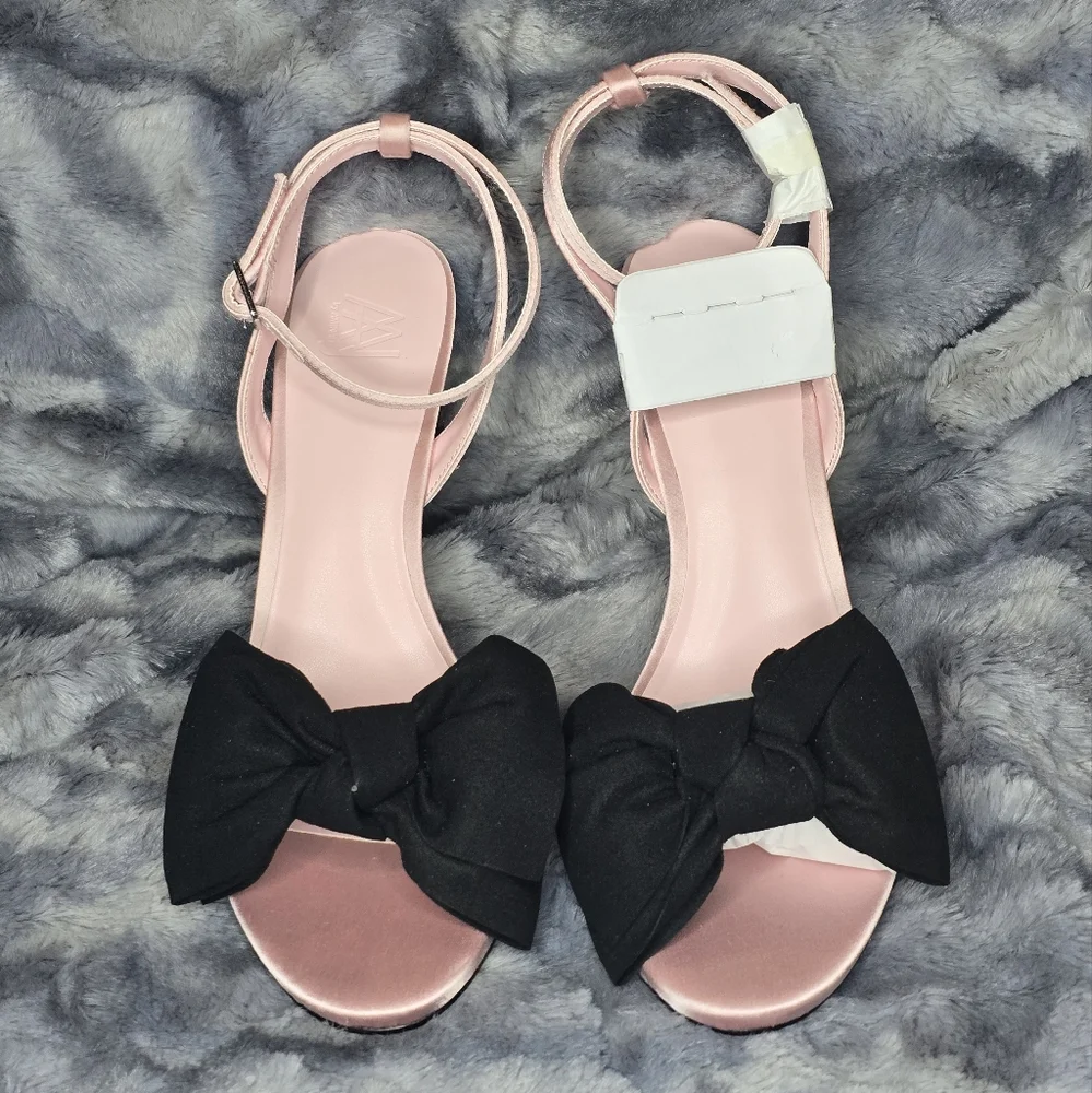 NWB AAJ By Aminah Women's Yahira Lucite Heel Bow Dress Sandals Pink/black Size 9